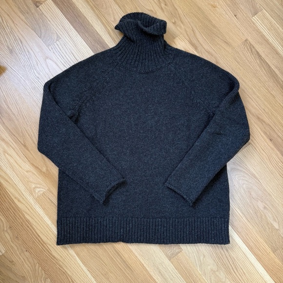 Navygrey turtleneck sweater - Picture 1 of 8